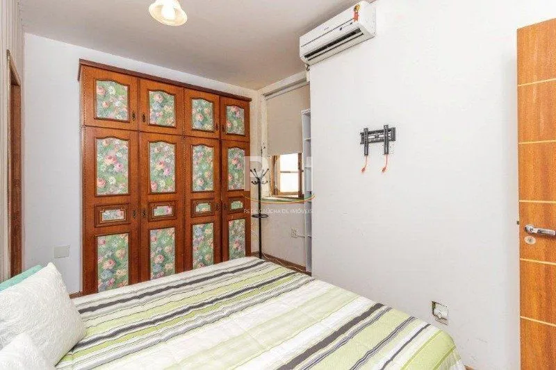 Imagem Casa para Venda - 490m², 3 dormitórios, sendo 1 suites, Floresta
