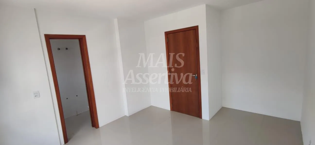 Imagem Ótimo Sobrado a venda no bairro Industrial em Novo Hamburgo/RS