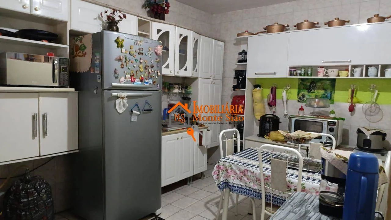 Imagem Sobrado com 6 dormitórios à venda, 280 m² por R$ 795.000,00 - Vila Flórida - Guarulhos/SP