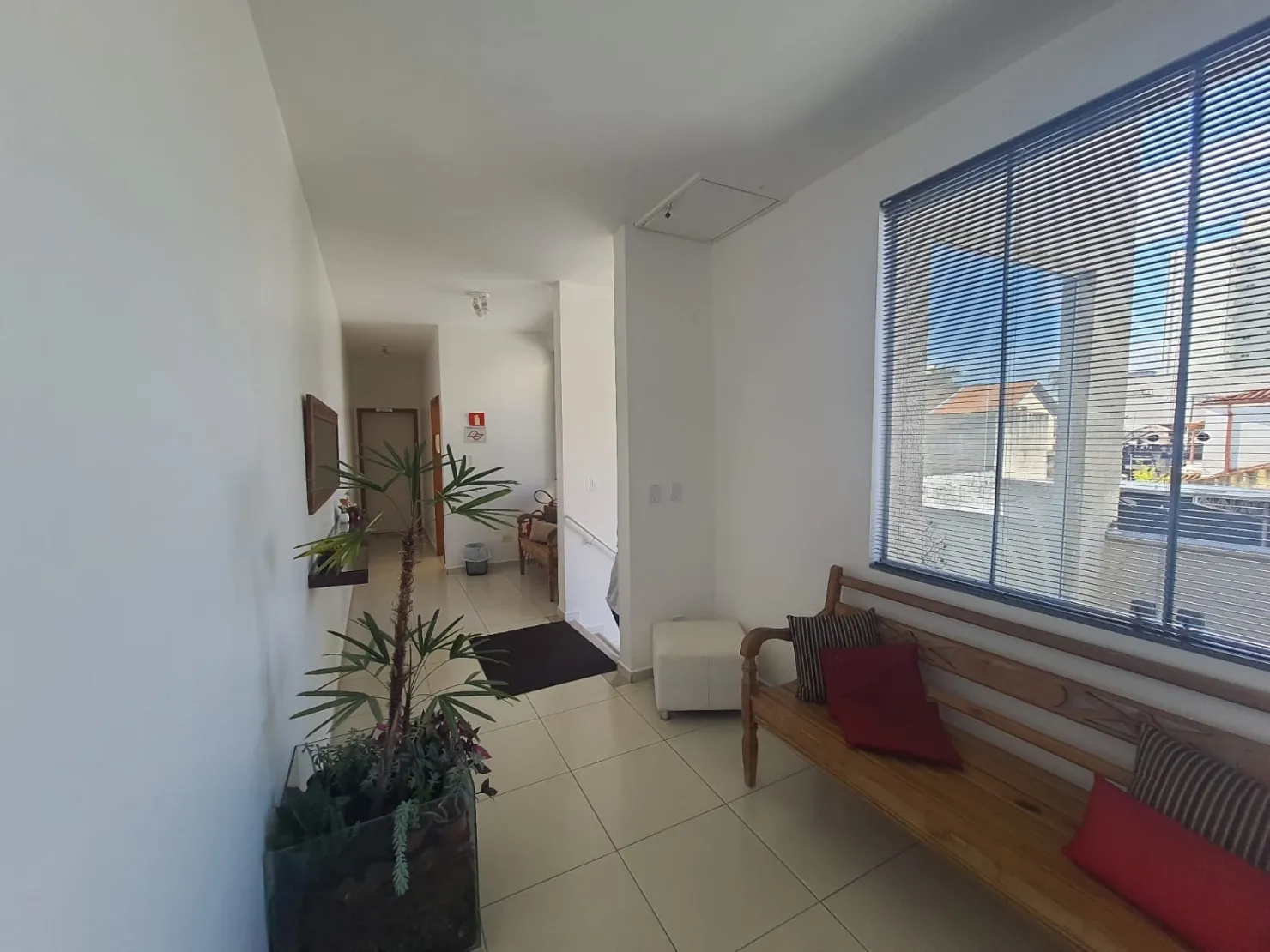 Imagem Comercial para Locação 30M², Centro, Taubaté - SP | sala comercia centro