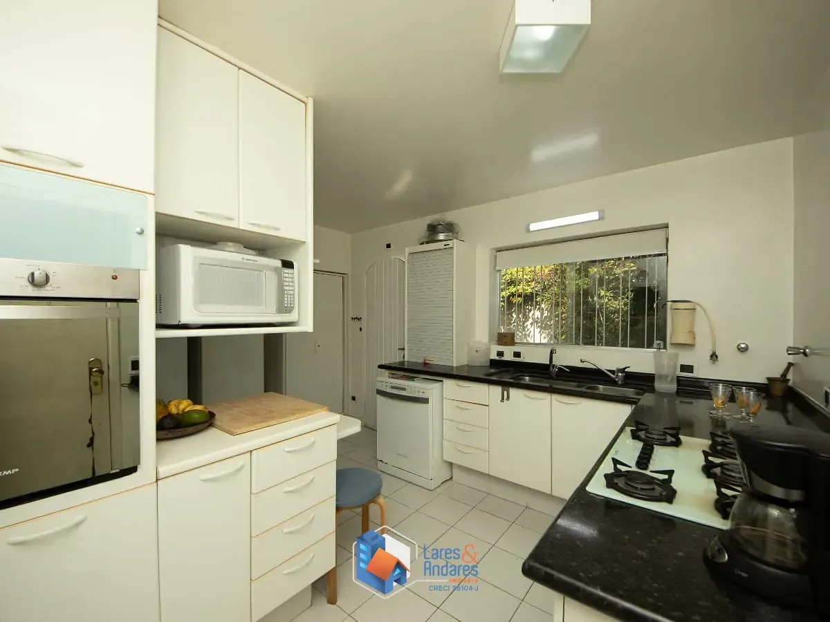 Imagem Casa para venda em Real Parque com 4 quartos, sendo 2 suítes, 295m²