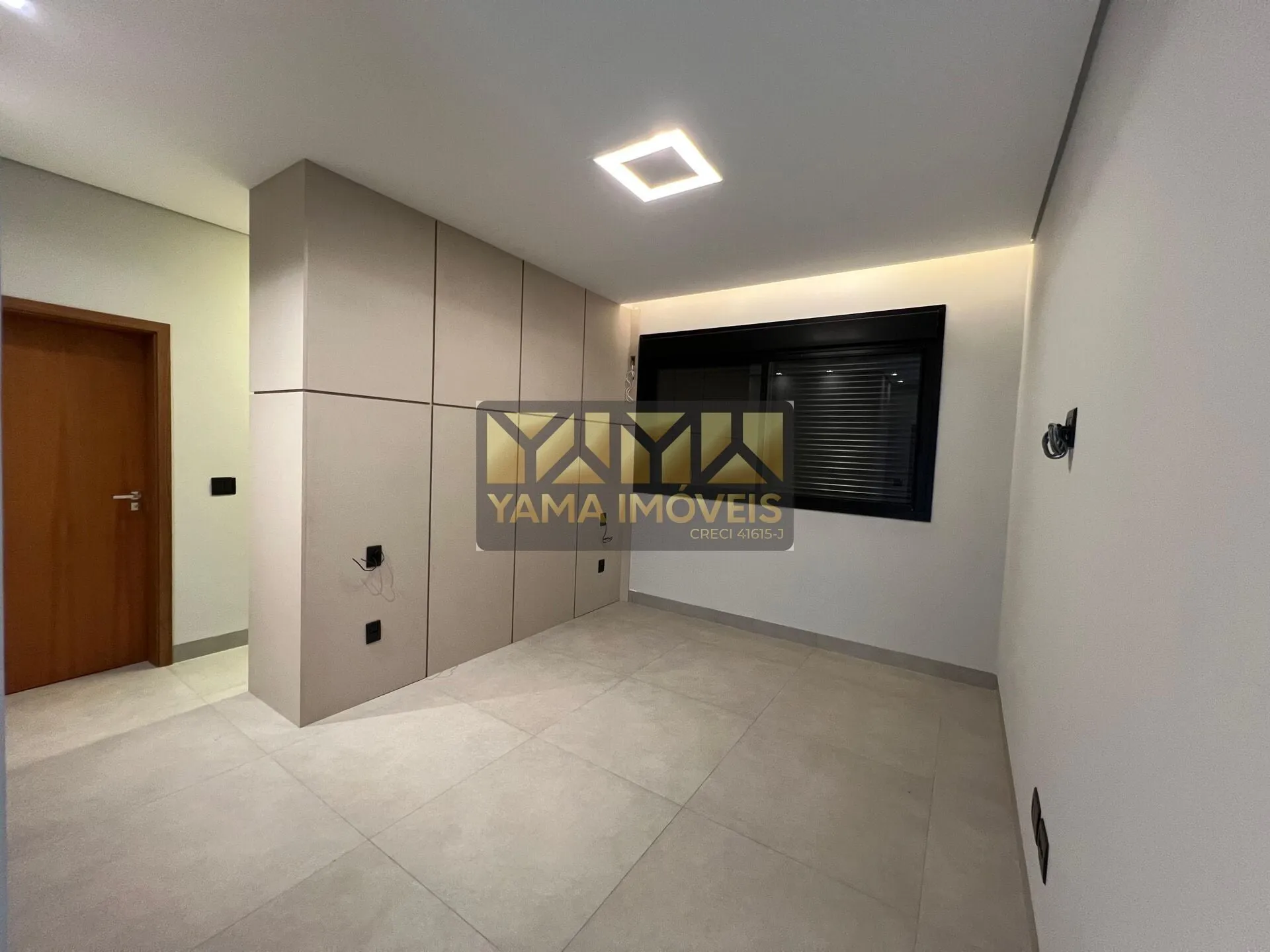 Imagem Casa Alto Padrão em Residencial e Empresarial Alphaville, Ribeirão Preto/SP