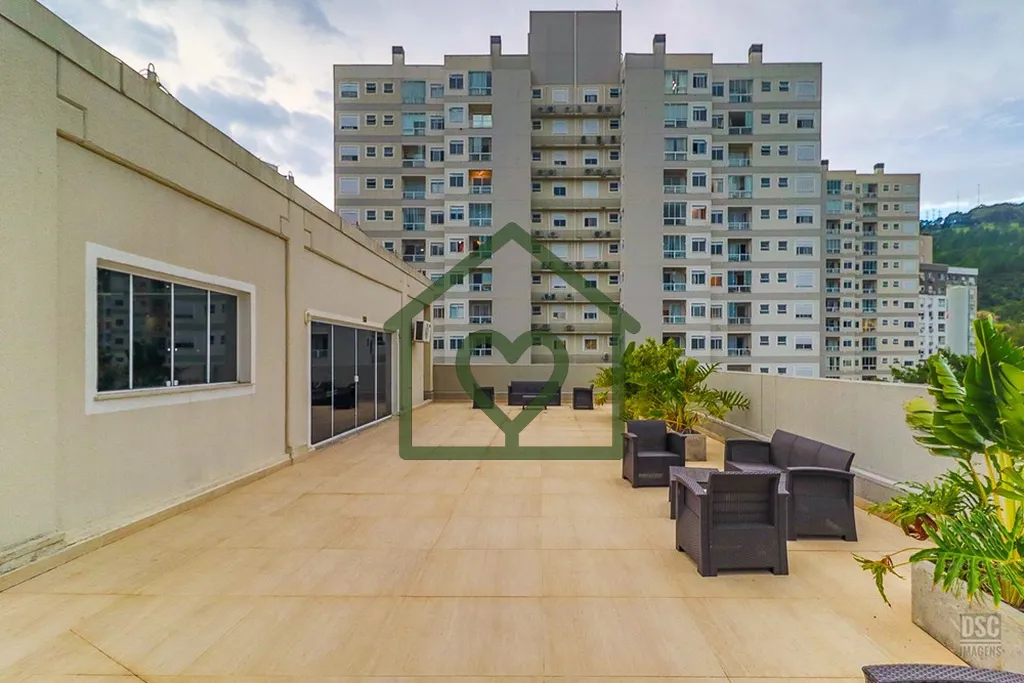 Imagem Este lindo apartamento conta com: 
 2 dormitórios (sendo 1 suíte) 
 55m² bem distribuídos 
 Saca...