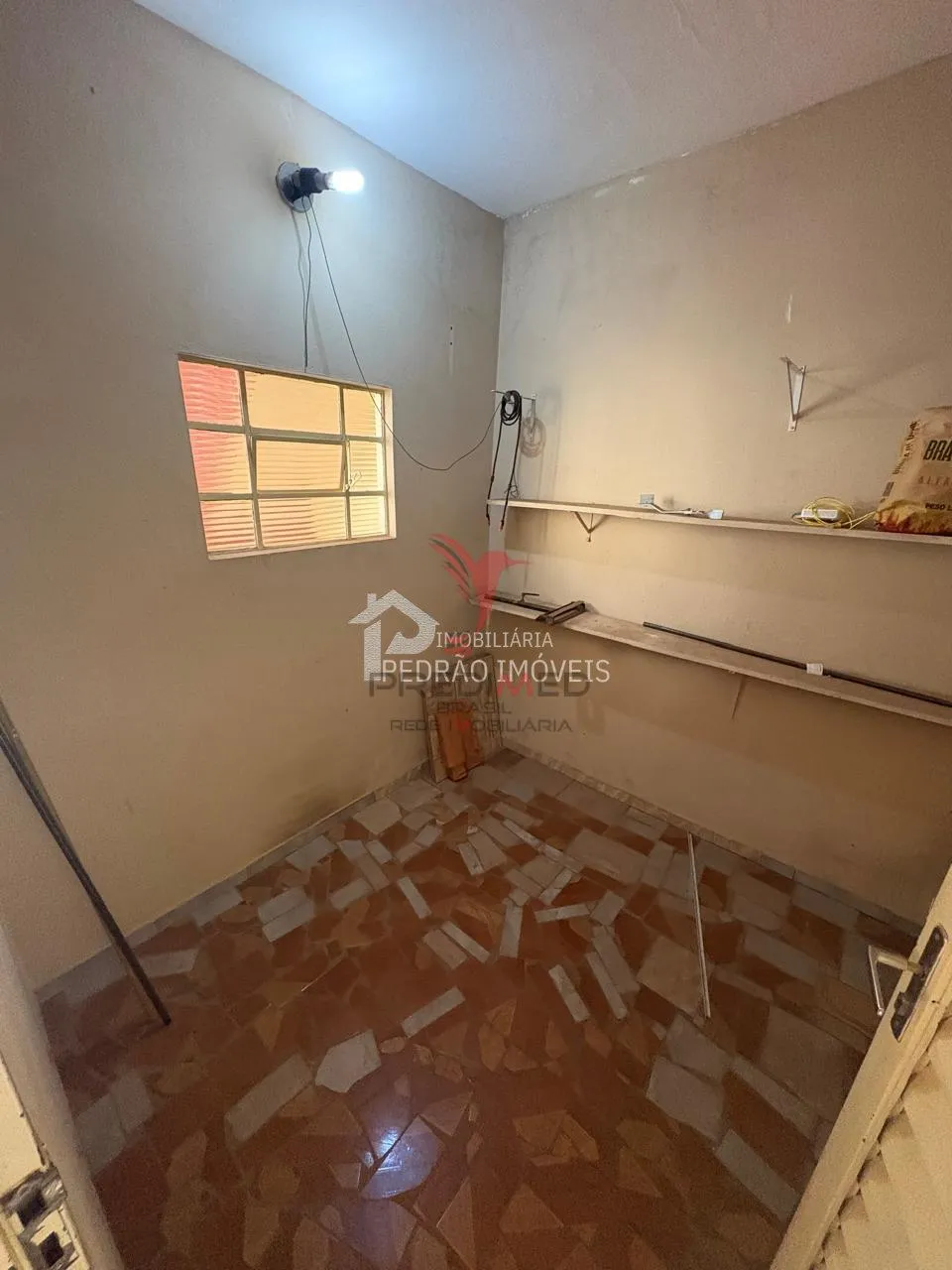 Imagem Sobrado de 2 quartos, 158m² no bairro Parque Residencial Elizabeth, em Lençóis Paulista
