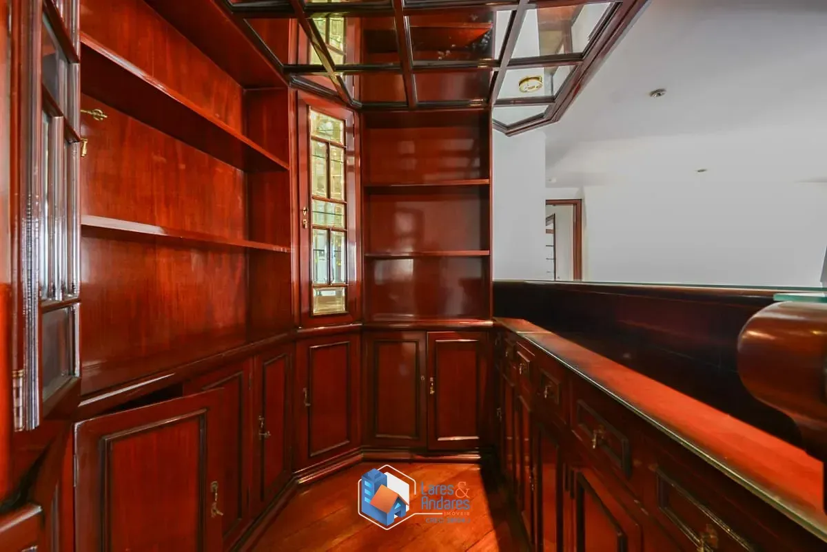 Imagem Apartamento para venda em Pacaembu com 4 quartos, sendo 1 suíte, 274m²