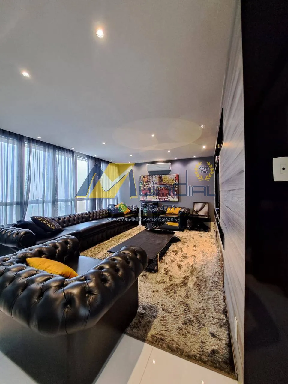 Imagem Cobertura Duplex de Alto Padrão com 227m² e 4 Vagas