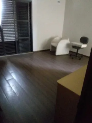 Foto do imóvel Sobrado com 3 Quartos à Venda, 246 m² em Vila Gomes Cardim - São Paulo