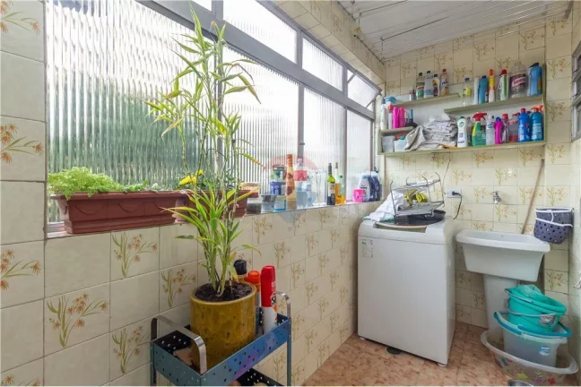 Imagem Apartamento 4 quartos a 300 metros do Metrô Vila Madalena - Sumarezinho - São Paulo / SP