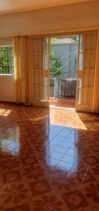 Imagem Casa à venda em Perdizes, São Paulo - SP, com 2 quartos, 1 sala, 2 banheiros, 4 vagas e 186m²!