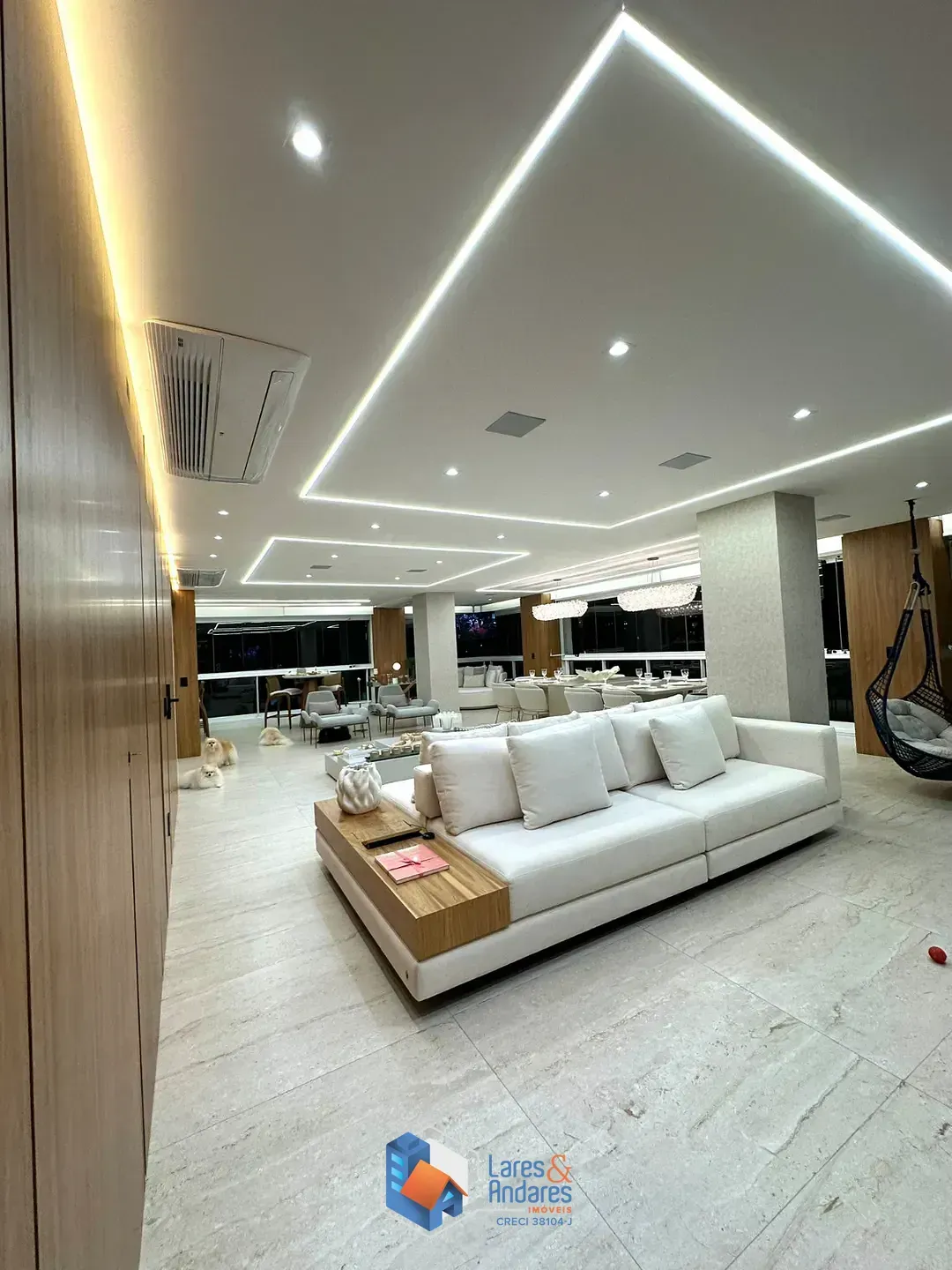 Imagem Apartamento para venda em Santana com 3 quartos, sendo 2 suítes, 196m²