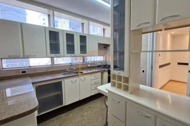 Imagem Apartamento com 125m², distribuído em 3 dormitórios, sendo 1 suíte, 3 banheiros no total. Possui...