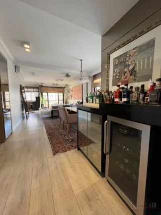 Imagem Amplo e sofisticado apartamento com localização privilegiada, a poucos passos do Colégio Dinâmic...