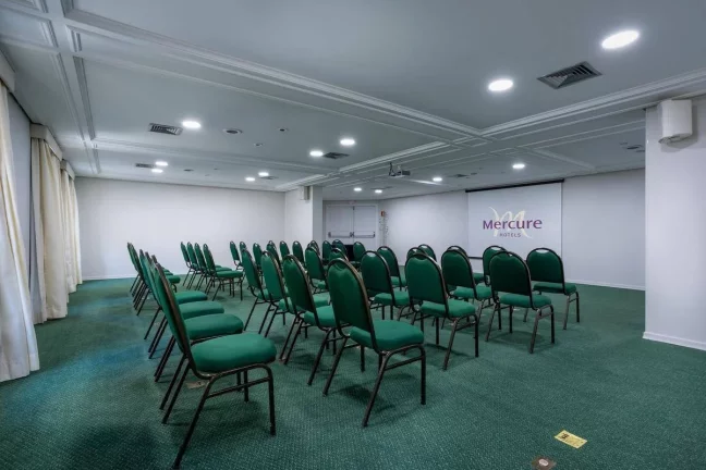 Imagem Flat disponível para venda no Mercure São Paulo Pinheiros Hotel, com 28m², 1 dormitório e 1 vaga de garagem