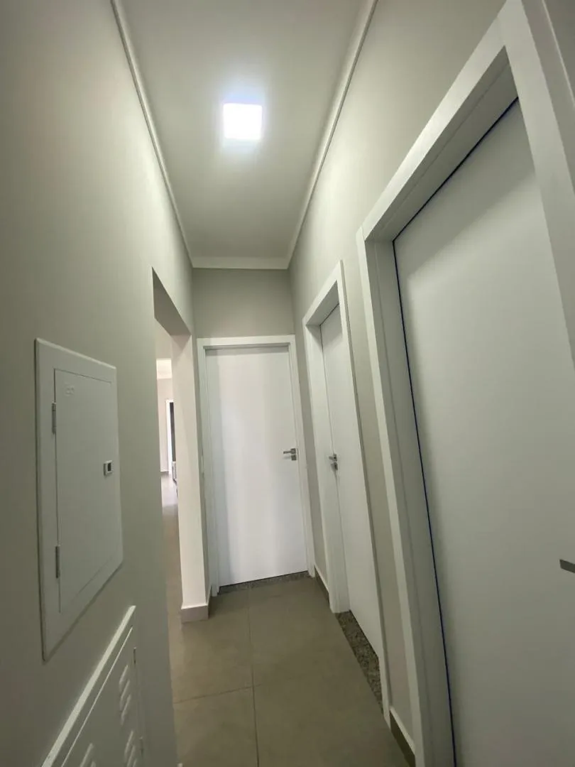 Imagem Casa à venda em Cascavel - Loteamento Colinas Tropical - Em Obras - Construção