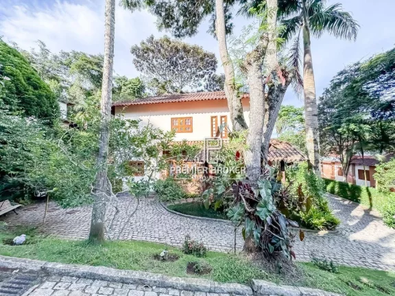 Foto do imóvel Casa à venda, 200 m² por R$ 800.000,00 - Quebra Frascos - Teresópolis/RJ