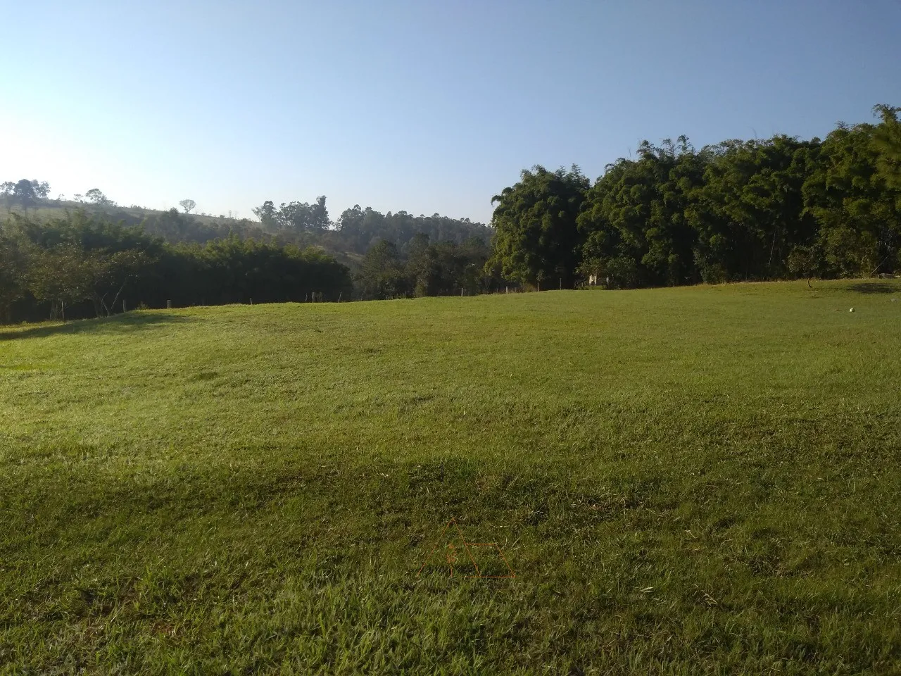 Imagem Sitio em Itu-SP: 3 quartos, 1 suíte, sala ampla, 3 banheiros, 23.000m² de área no Parque Nossa Senhora da Candelária