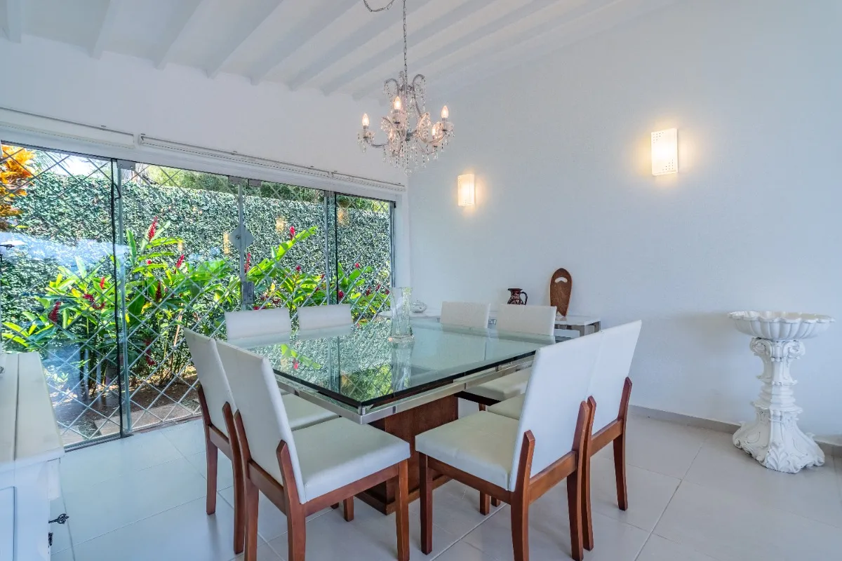 Imagem Casa em condomínio para venda com 3 quartos, sendo 1 suíte, 178m2