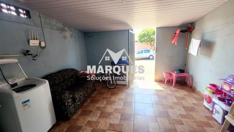 Imagem 2 Casas no Jardim Amanda II, Oportunidade Imperdível!