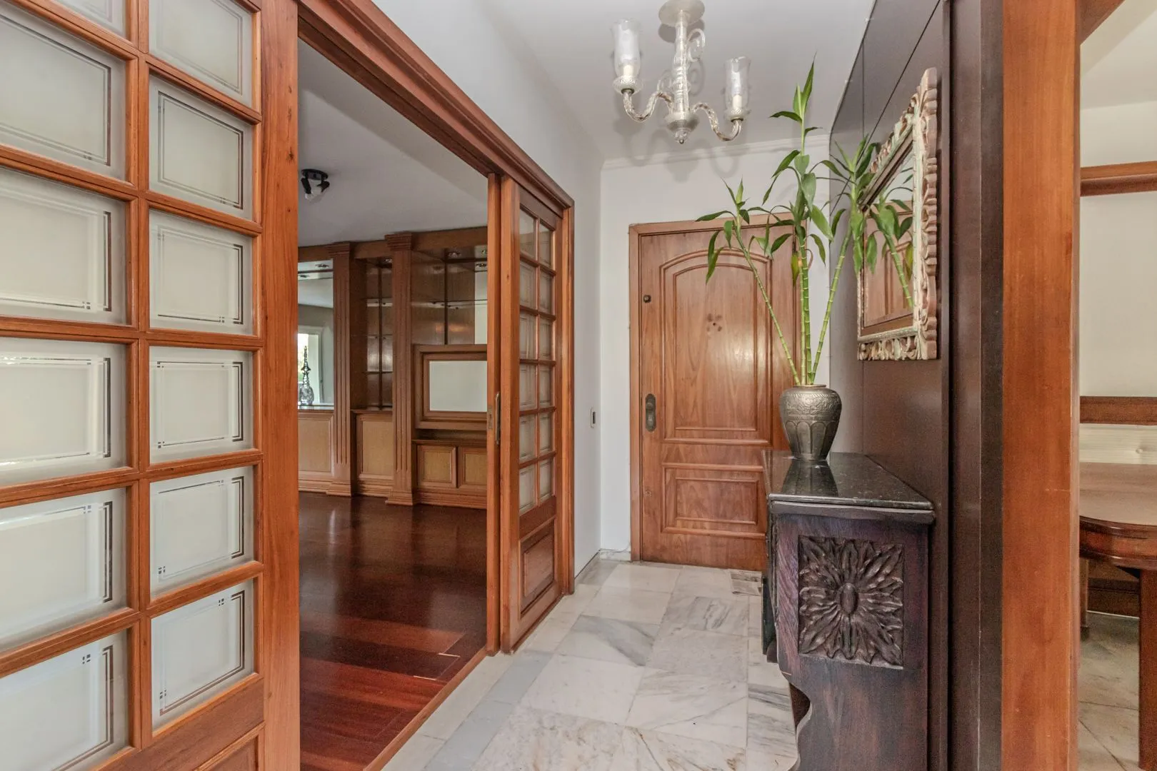 Imagem Apartamento no Moinhos de Vento de 3 dormitórios vaga e infra DESOCUPADO