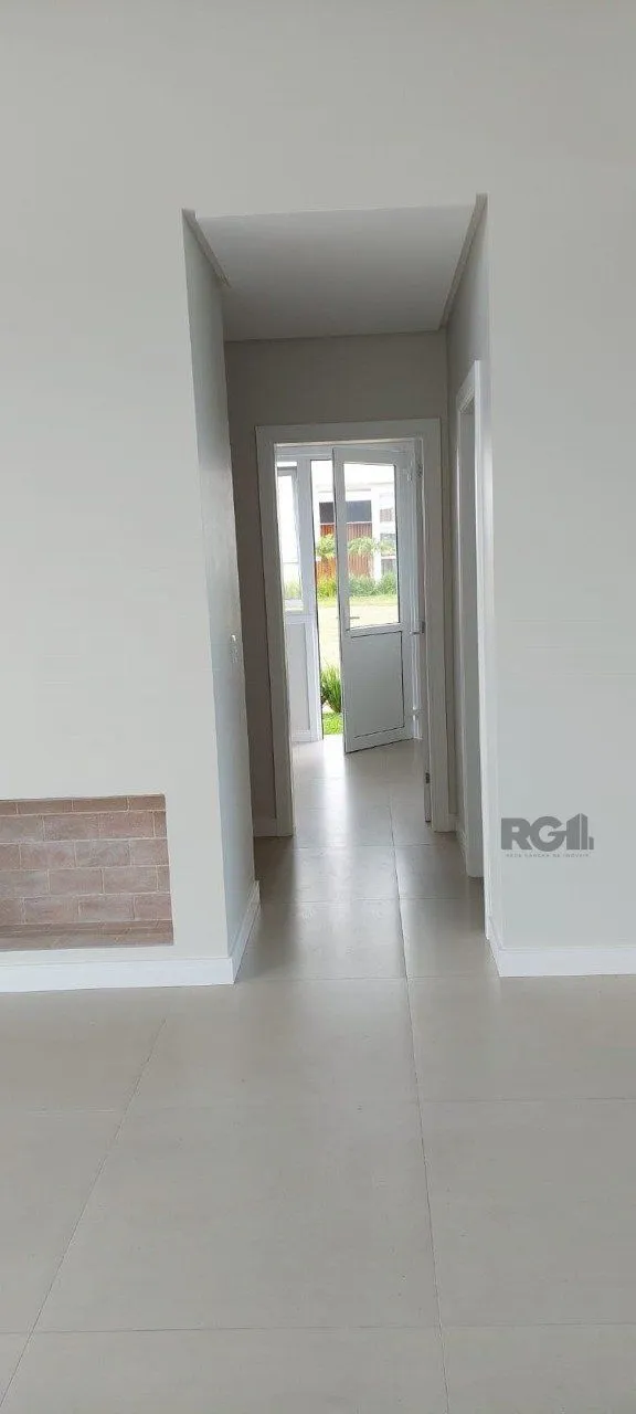 Imagem Casa em condomínio com 3 dormitórios, sendo todos suítes em Torres