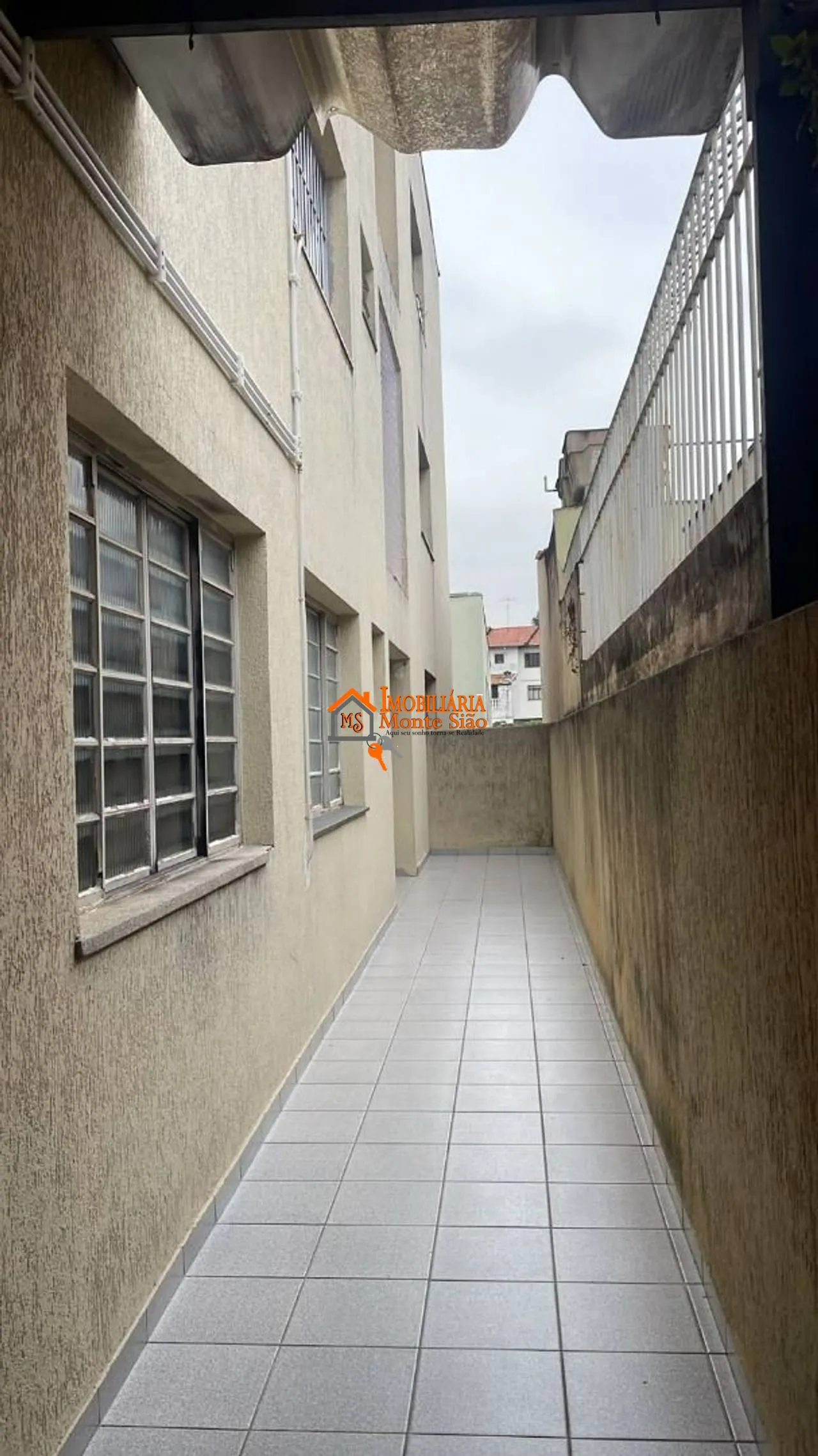 Imagem Apartamento com 2 dormitórios à venda, 60 m² por R$ 330.000,00 - Jardim Vila Galvão - Guarulhos/SP