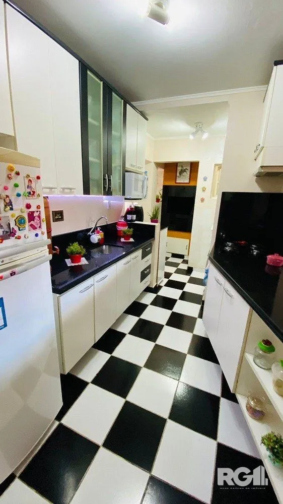 Imagem APARTAMENTO A VENDA, 3 DORMITÓRIOS REFORMADO NA JOÃO ALFREDO.