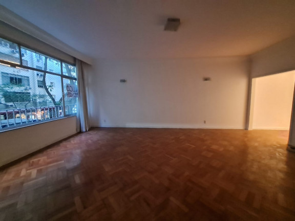 Imagem Apartamento com 3 Quartos à Venda, 220 m²em Copacabana - Rio de Janeiro
