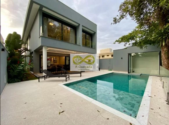 Foto do imóvel Venha conhecer essa incrível casa com 5 quartos sendo 5 suítes, totalizando 330,00 m2 de área!