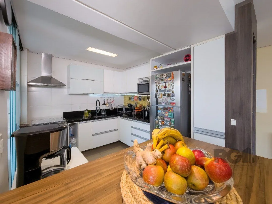 Imagem Apartamento com 3 quartos, suite, 3 vagas, condomínio com infra - Bairro Tristeza