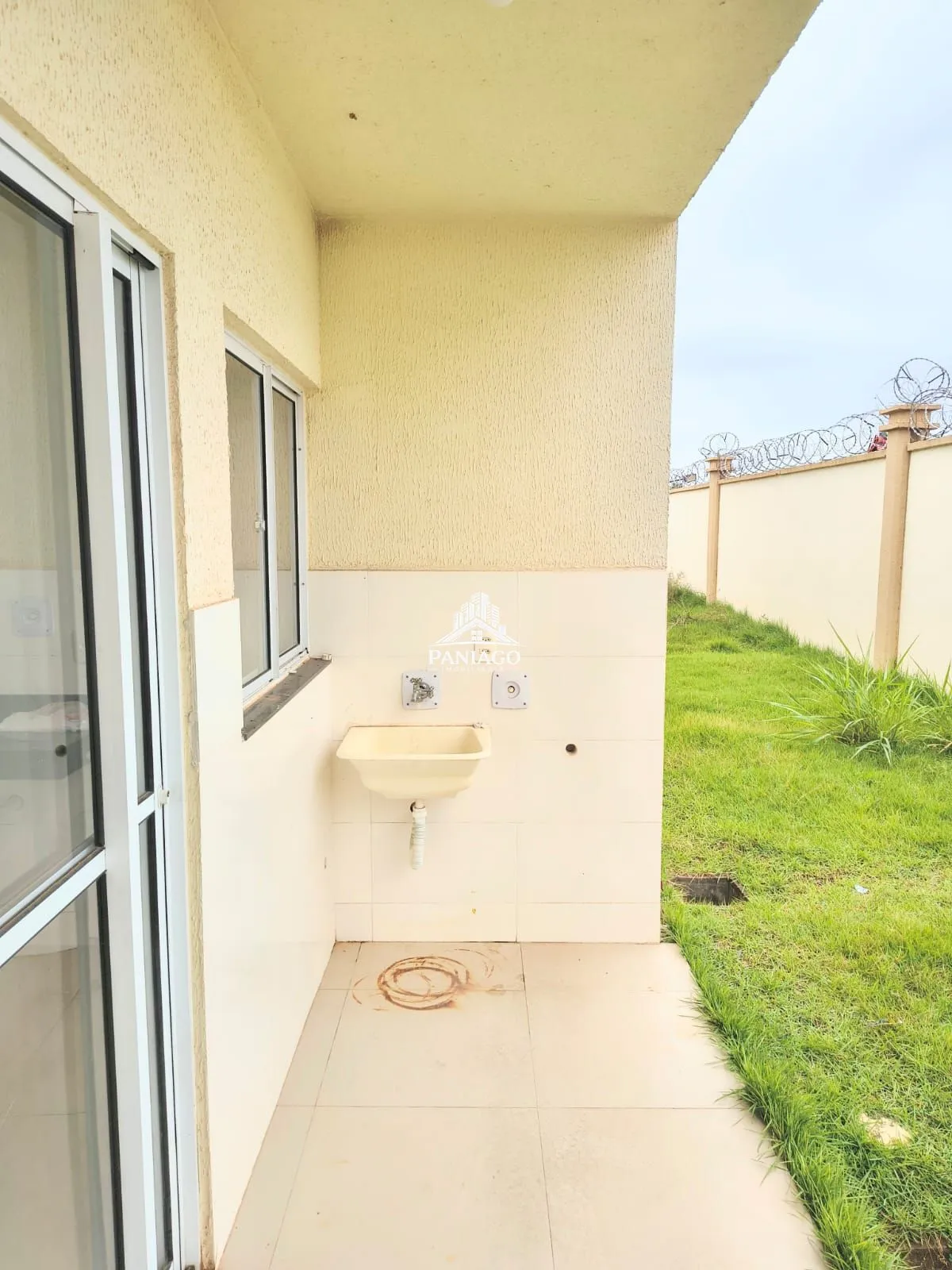 Imagem CASA PARA ALUGAR COM 2/4 NO CONDOMINIO VIVA PARQUE