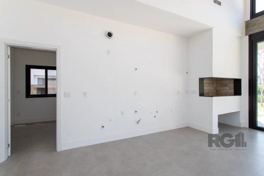 Imagem A Casa Le Mans, uma residência térrea de esquina com 389,48m2 de área coberta
