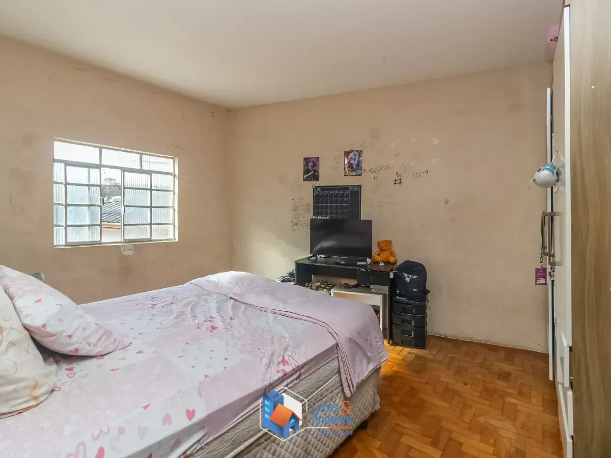 Imagem Sobrado para venda em Lapa com 5 quartos, 160m²