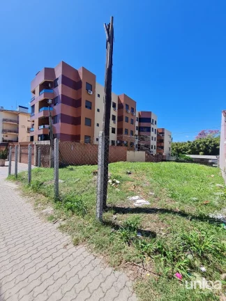 Terreno de 11x30 na rua Tamanday em frente a rua Paraiba 02 quadras da Ferrari