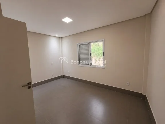 Imagem Sobrado moderno, espaçoso e extremamente versátil.
São 4 suítes amplas, proporcionando conforto ...
