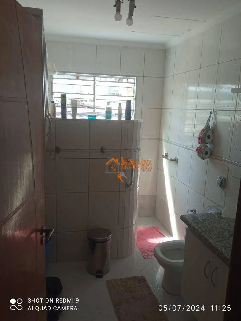 Imagem Casa com 4 dormitórios à venda, 250 m² por R$ 900.000,00 - Jardim Santa Bárbara - Guarulhos/SP