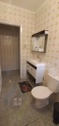 Imagem Casa de 2 dormitórios, 2 banheiros, 2 vagas, com 189m² em Taboão, São Bernardo do Campo