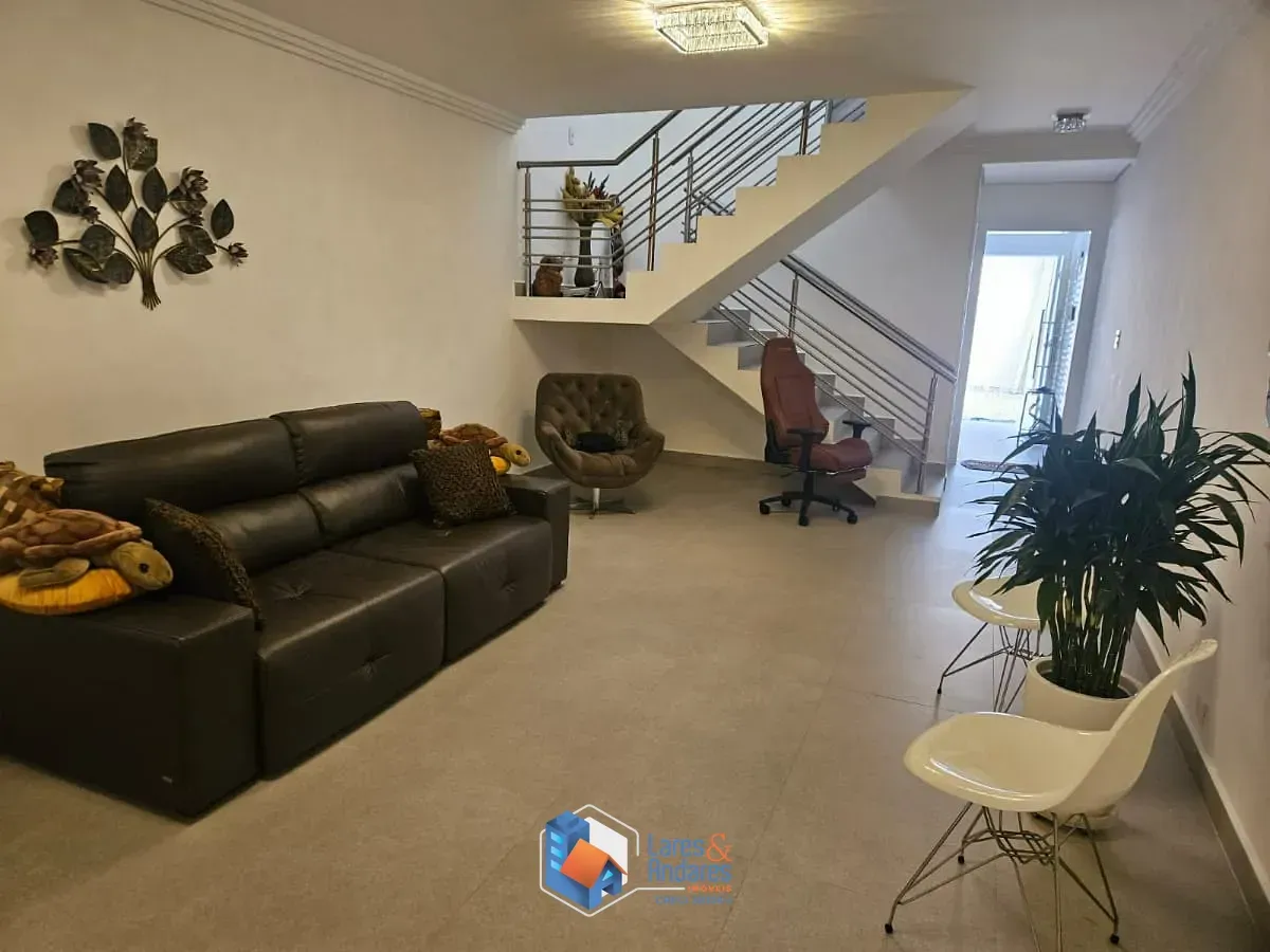 Imagem Casa para venda em Campo Belo com 3 quartos, sendo 1 suíte, 180m²