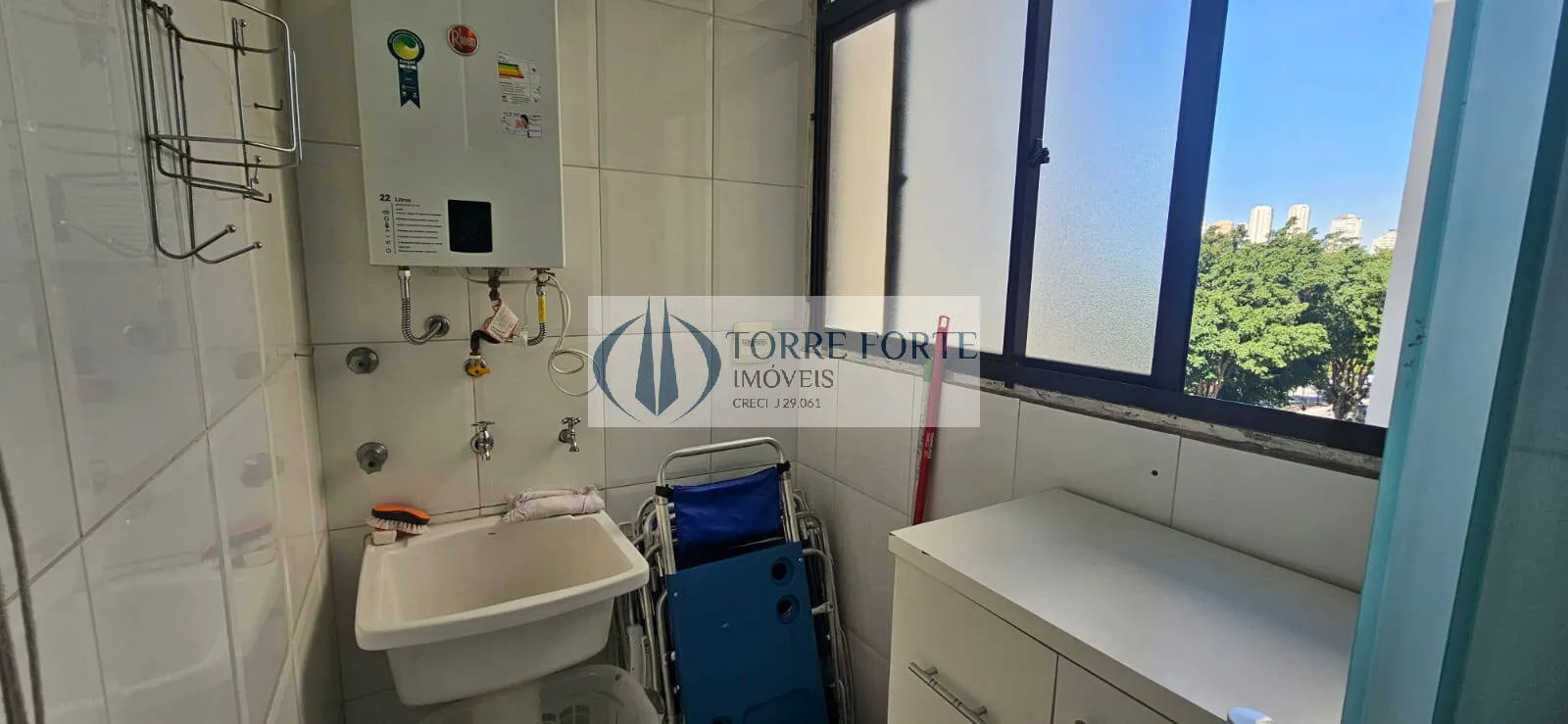 Imagem Ótimo apartamento 3 dormitórios, sala para 2 ambientes, cozinha, 1 vaga, ZN