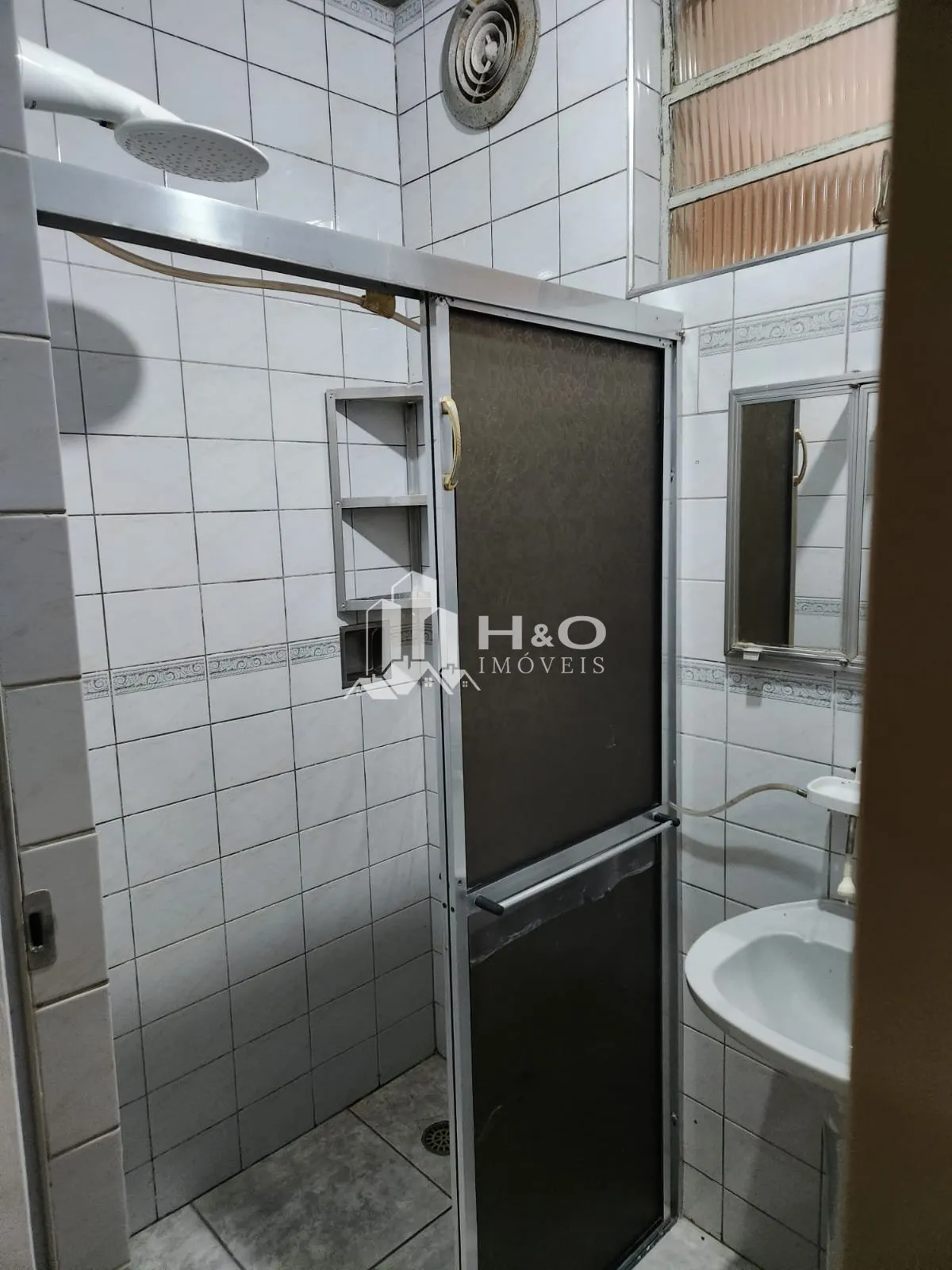 Imagem Casa Térrea com 140m² à Venda na Vila Carmosina - Espaço, Conforto e Excelente Localização!
