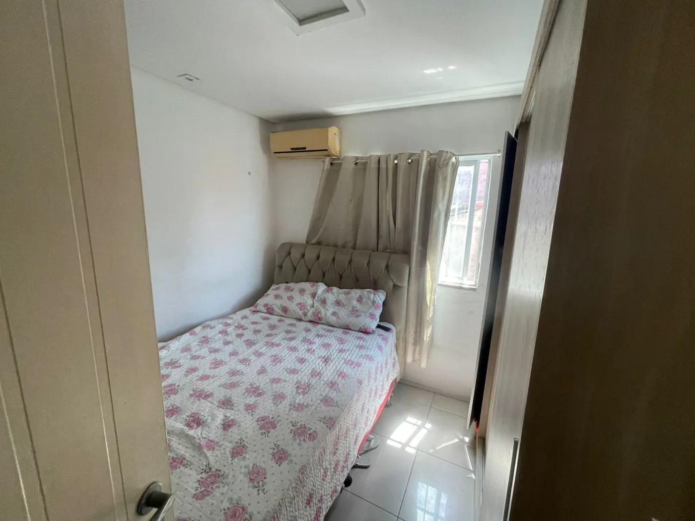 Imagem Casa para Venda em Fortaleza, Parque Dois Irmãos, 6 dormitórios, 3 suítes, 2 banheiros, 2 vagas