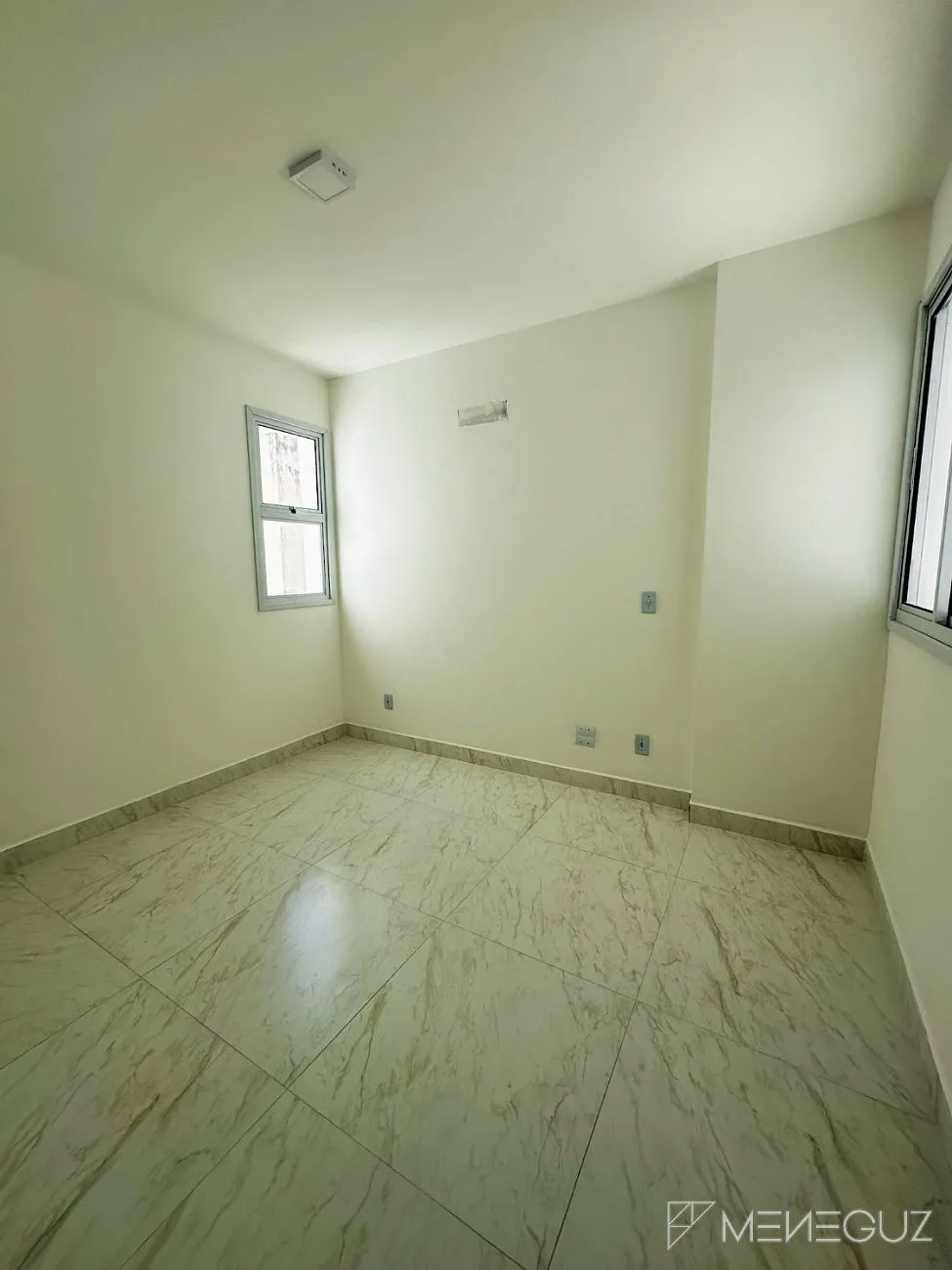 Imagem Seu novo lar Awaits: Apartamento de 3 quartos sendo um suite