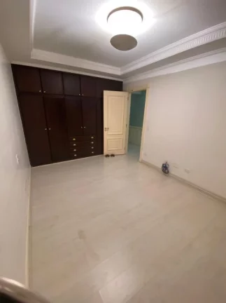 Imagem Impecável!!Apartamento alto padrão, possui 04 dormitórios, sendo duas suítes, todos com ar condi...