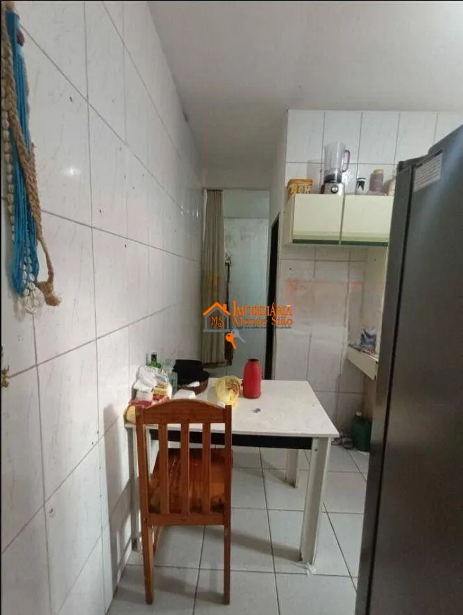 Imagem Sobrado com 4 dormitórios à venda, 250 m² por R$ 690.000,00 - Parque Santos Dumont - Guarulhos/SP