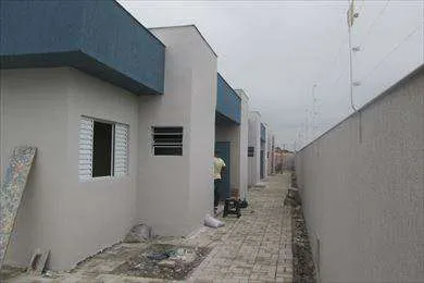 Imagem Casa de Condomínio com 2 Quartos à Venda, 70 m² em Itanhaém