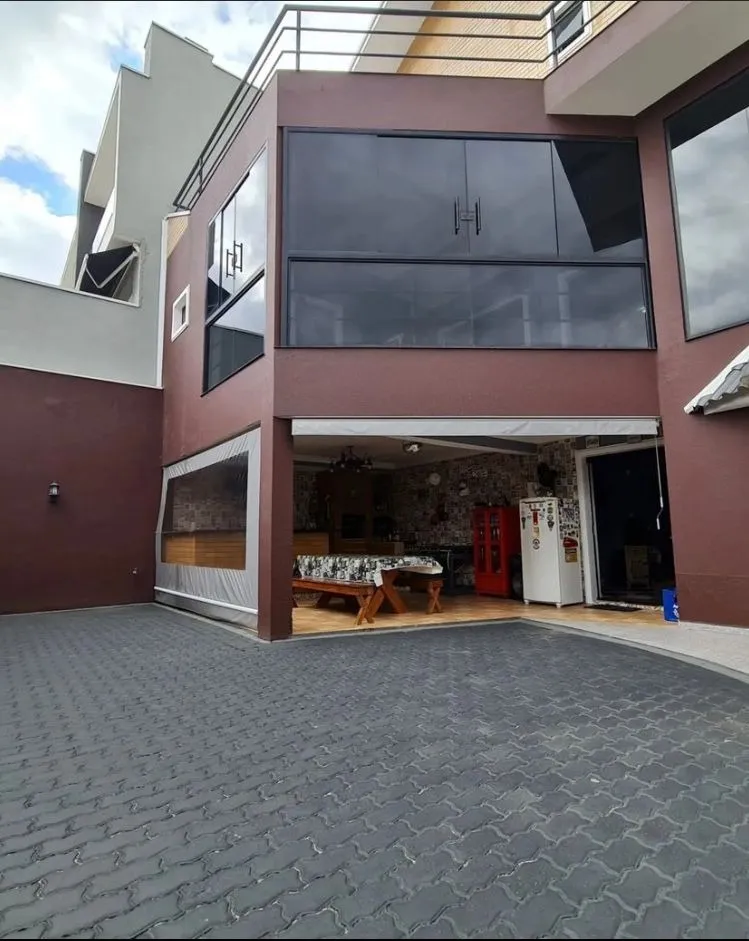 Imagem Excelente Sobrado no Condomínio Ibiti Reserva em Sorocaba/SP com 311m².