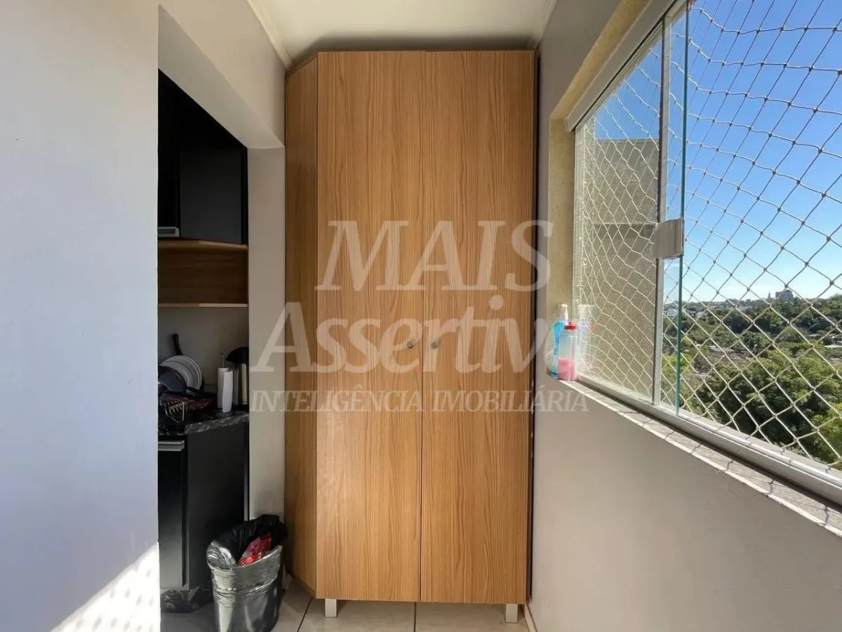 Imagem Excelente apartamento à venda - 3 Dormitórios, semi mobiliado e com sacada!