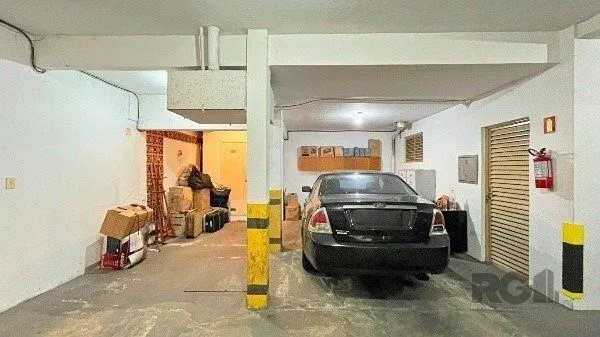 Imagem Apartamento com 3 Dormitórios, Suíte e Sacada e 1 vaga - 115m² - Petrópolis