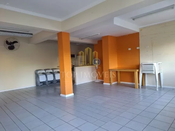 Imagem Belíssimo apartamento de 2 dormitórios, sendo 1 suíte, projetado para oferecer conforto e modernidade em cada detalhe. Localizado em uma das regiões mais valorizadas da cidade, a poucos minutos do Shopping Oriente, você terá praticidade e conveniência no 
