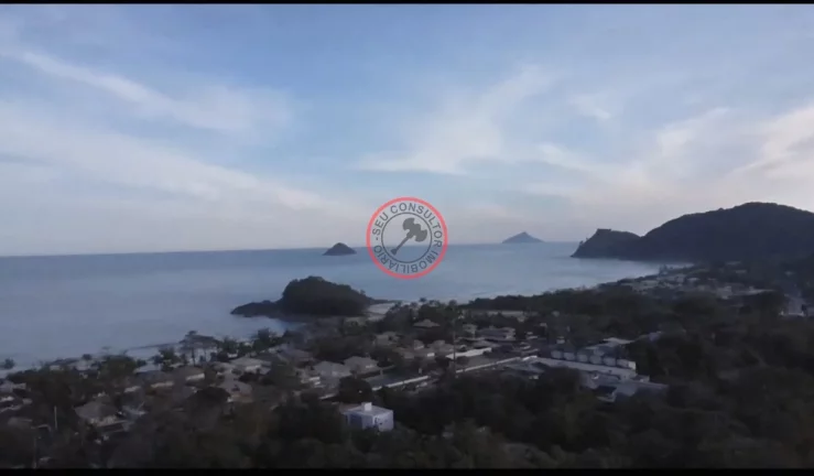 Imagem CASA EM CAMBURIZINHO COM 3 SUITES +2 QUARTO SALA DE ESTAR ,SALA DE JANTAR VARANDA C/ AREA GOURMET, 3 VAGAS, 350 METROS DA PRAIA