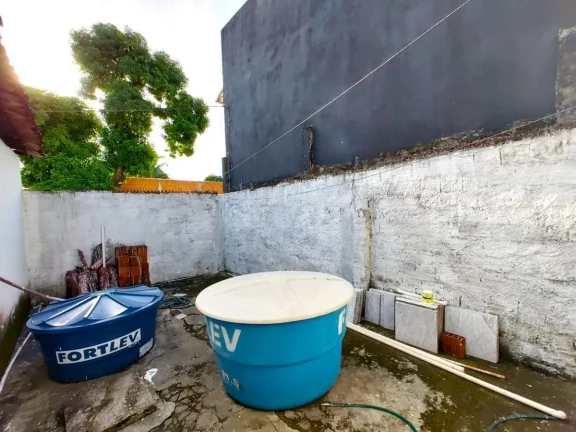 Imagem Casa para Venda em Recife, Prado, 3 dormitórios, 1 banheiro, 1 vaga